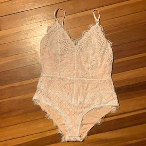 Boohoo White lace bodysuit